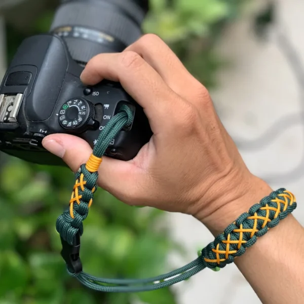 Dây Đeo Cổ Tay Máy Ảnh Paracord
